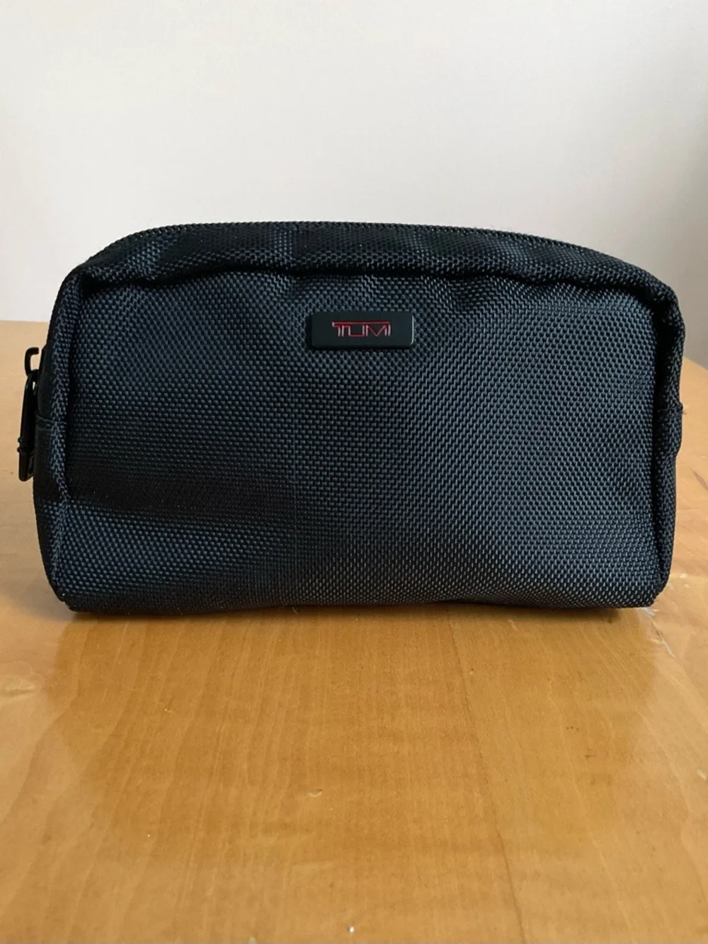 TUMI Delta Black Ballistic Nylon Travel Zip Pouch Toiletry Bag EUC